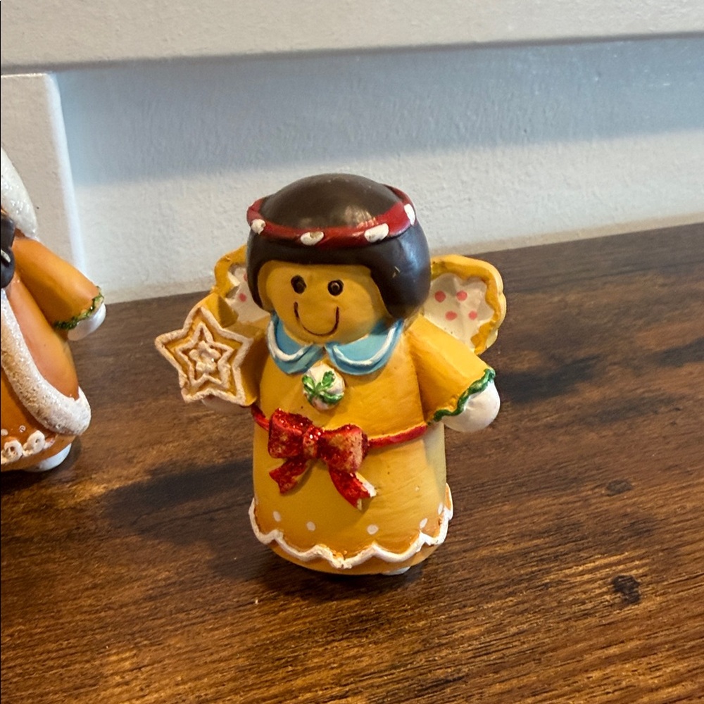 Gingerbread Nativity Figurine Set - Picture 4 of 9